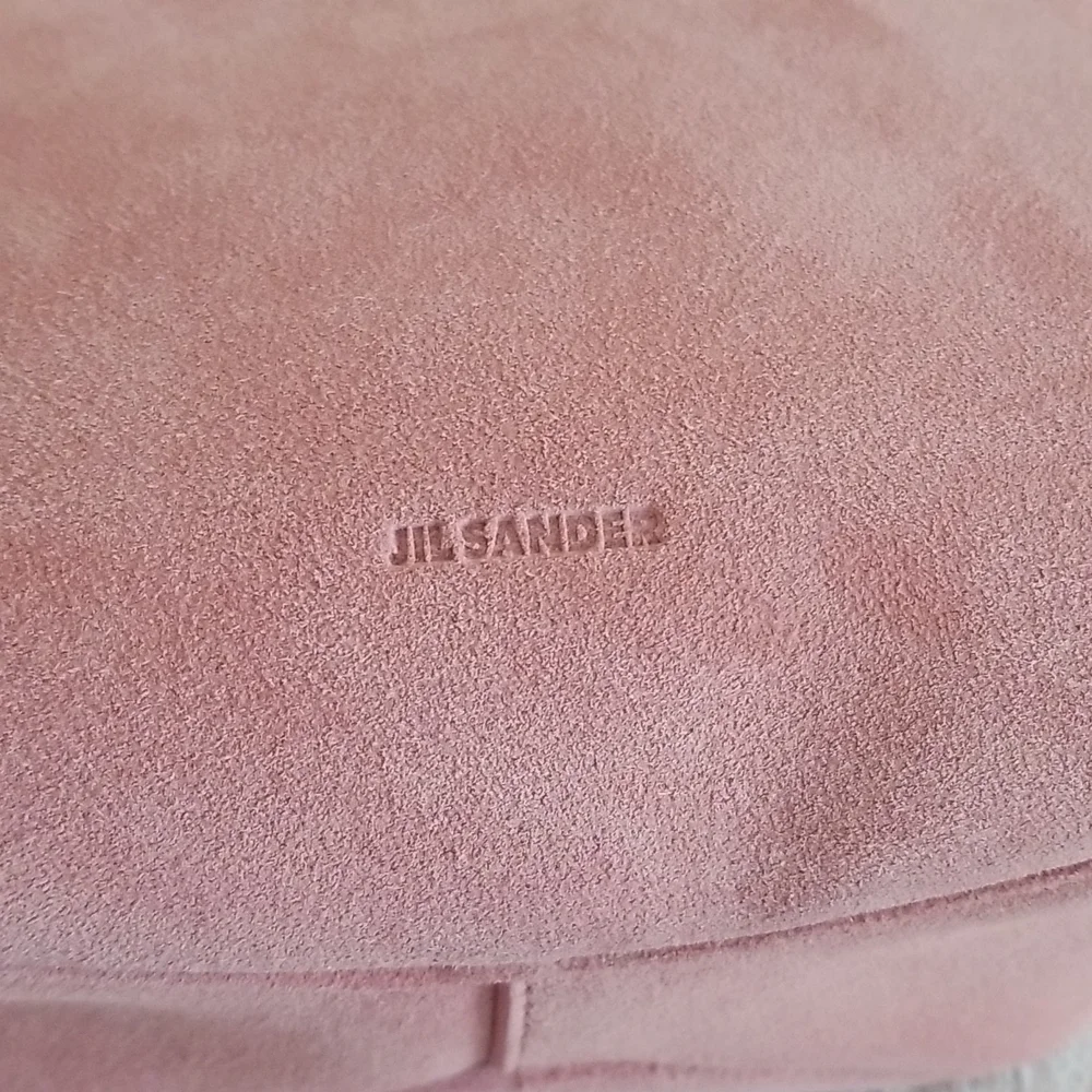 New Jil Sander Dome Medium Suede Crossbody Bag. - Picture 8 of 15